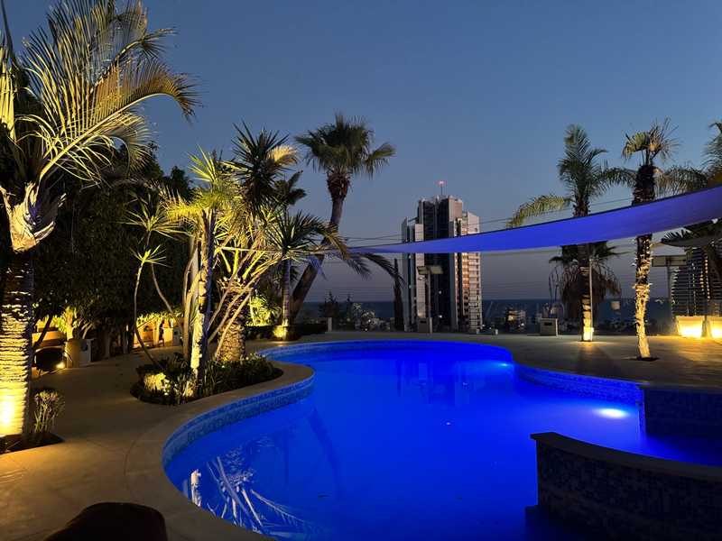 6 bedrooms Villa in Germasogeia, Cyprus No. 20463