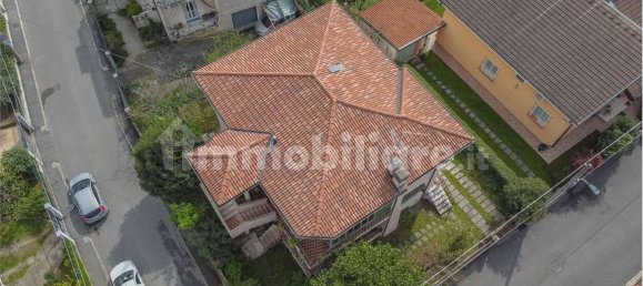 4 bedrooms Villa in Brescia, Italy No. 6147 3