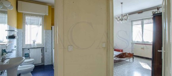 4 bedrooms Villa in Brescia, Italy No. 6147 18