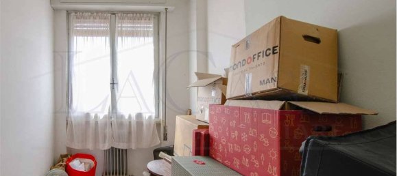 4 bedrooms Villa in Brescia, Italy No. 6147 17