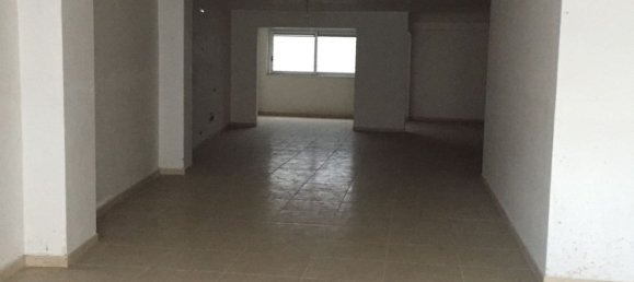 160m² Commercial property in Bari, Italy No. 254639 2