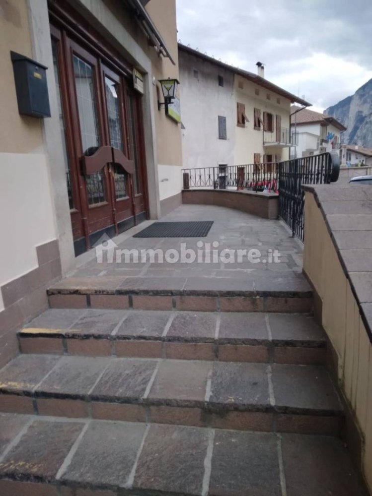 Imóvel comercial de 3 divisões em Roveré della Luna, Italy N.º 320902