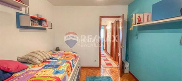 Apartamento de 3 dormitorios en Vigo, Spain No. 184437 13