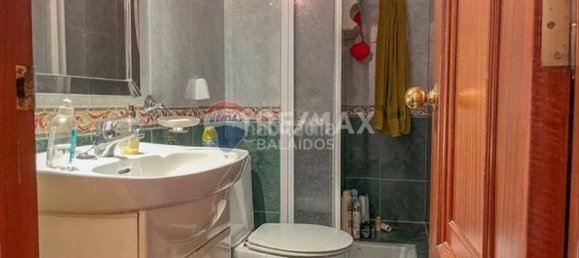 Apartamento de 3 dormitorios en Vigo, Spain No. 184437 21