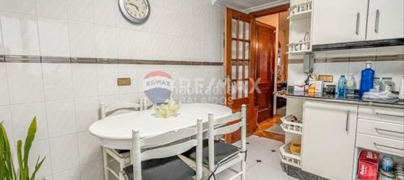 Apartamento de 3 dormitorios en Vigo, Spain No. 184437 6