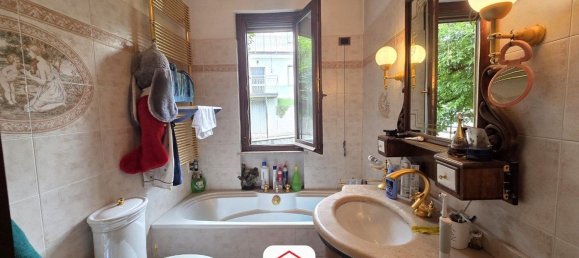 5 bedrooms Villa in Sorisole, Italy No. 380815 18