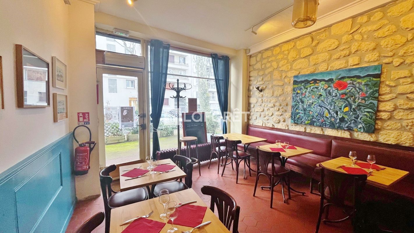 Gewerbliche Immobilie in Viroflay, France 69m², Nr. 137332