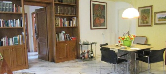 4 bedrooms Villa in Carrara, Italy No. 63388 8