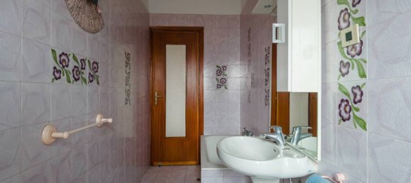 4 bedrooms Apartment in Collegno, Italy No. 264085 14