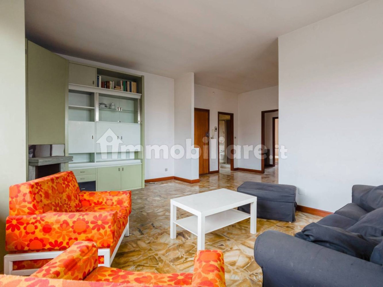 4 bedrooms Apartment in Collegno, Italy No. 264085