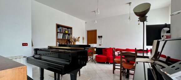 3 bedrooms Apartment in Oriolo Romano, Italy No. 344122 3