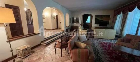 5 chambres Villa à Lomazzo, Italy No. 377043 4