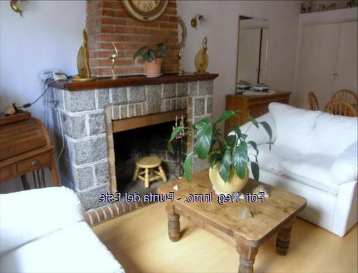 3 bedrooms Apartment in Punta del Este, Uruguay No. 4051