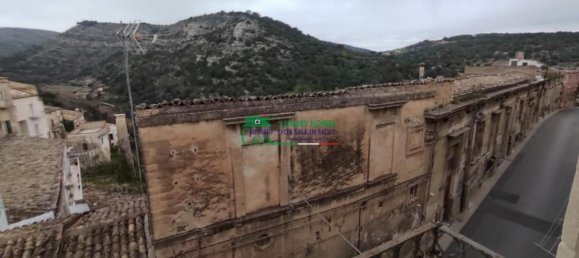 12 rooms House in Ragusa, Italy No. 261355 23