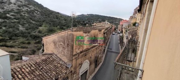 12 rooms House in Ragusa, Italy No. 261355 44