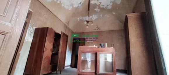 12 rooms House in Ragusa, Italy No. 261355 5