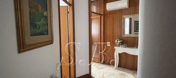 4 غرف نوم شقة في Mantua, Italy رقم 362836 9