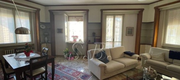 4 غرف نوم شقة في Mantua, Italy رقم 362836 3