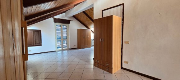 Ático de 2 habitaciónes en Asti, Italy No. 274877 7