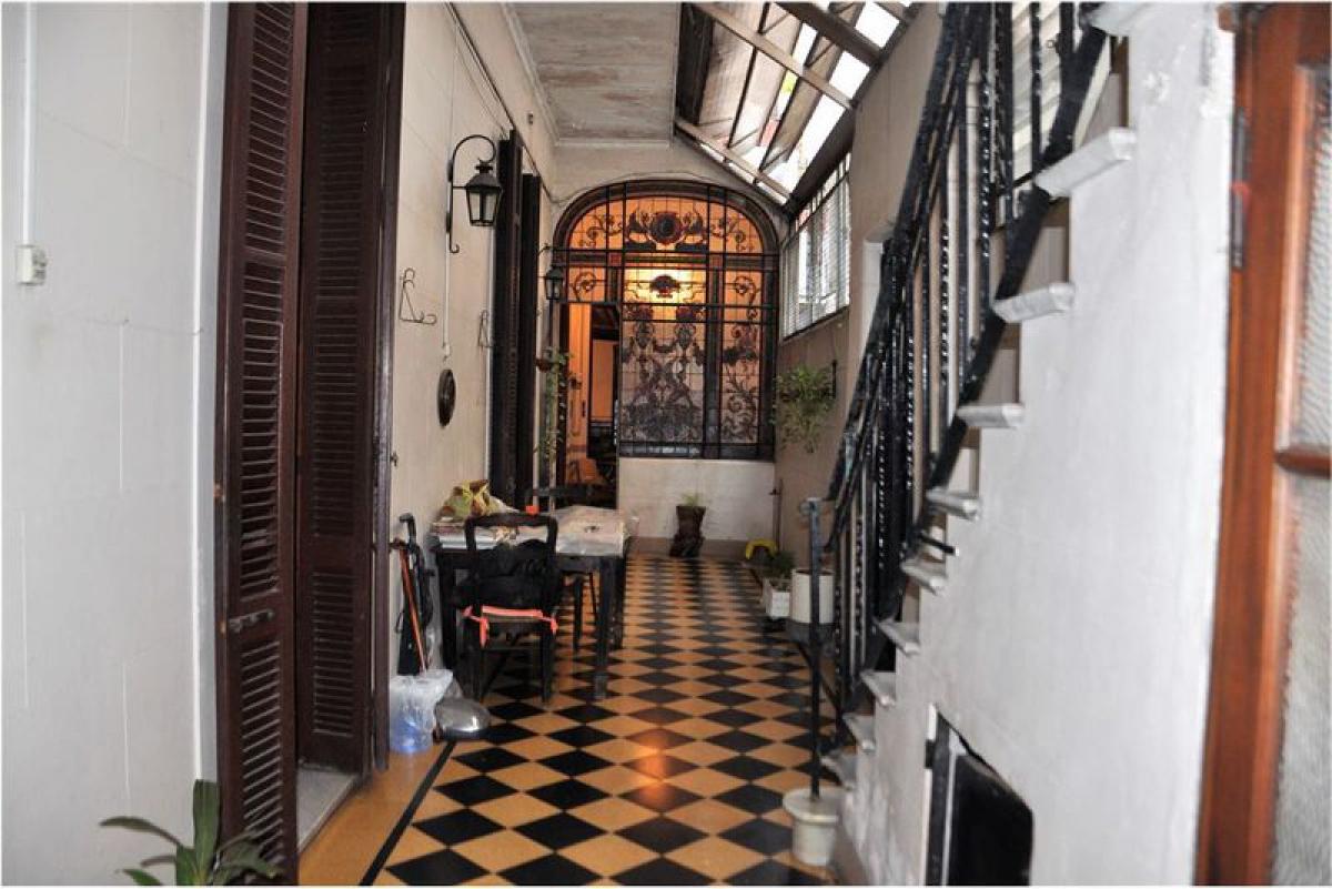 Propriété commerciale à Buenos Aires, Argentina 353m² No. 104675