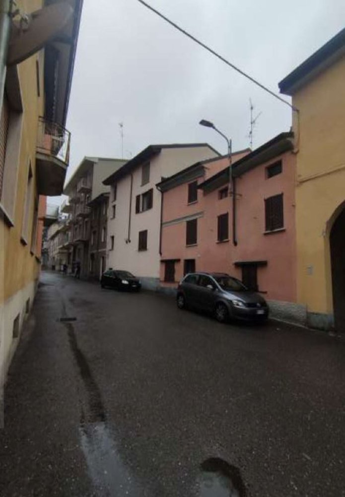 Apartamento de 3 divisões em Broni, Italy N.º 181359