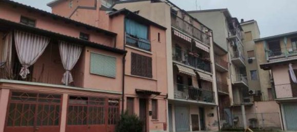 Apartamento de 3 divisões em Broni, Italy N.º 181359 2