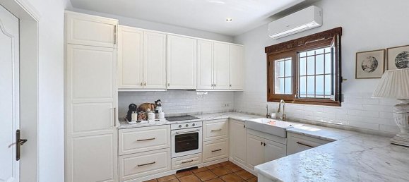 5 bedrooms Villa in Benitachell, Spain No. 259377 8