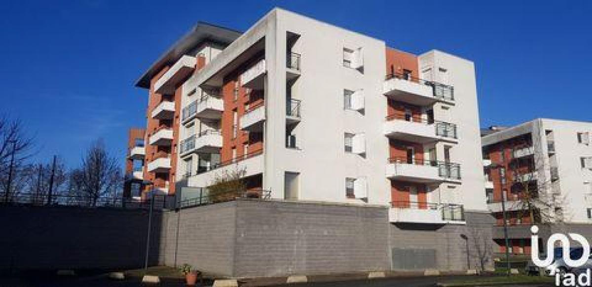 Studio in the Condo in Valenciennes, France No. 35758