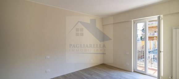 3-Zimmer Wohnung in Rome, Italy, Nr. 276131 2