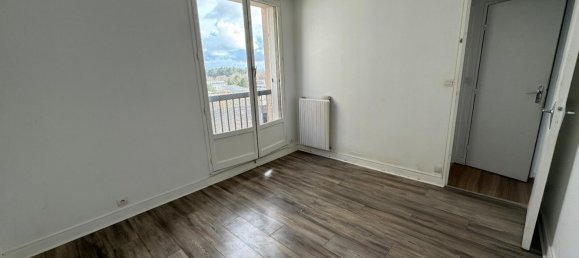 2 chambres Appartement à Orléans, France No. 156090 10