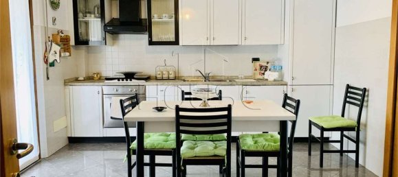 3 Schlafzimmer Wohnung in Anghiari, Italy, Nr. 62363 8