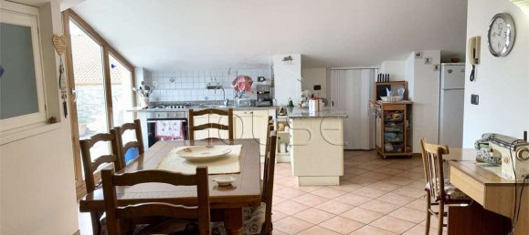 3 Schlafzimmer Wohnung in Anghiari, Italy, Nr. 62363 22