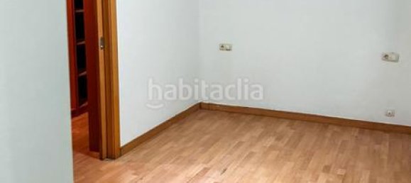 3 Schlafzimmer Wohnung in Cornella De Llobregat, Spain, Nr. 140678 4
