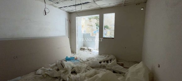 3 bedrooms Maisonette in Saint Julian's, Malta No. 1282 6