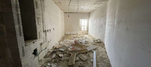 3 bedrooms Maisonette in Saint Julian's, Malta No. 1282 2