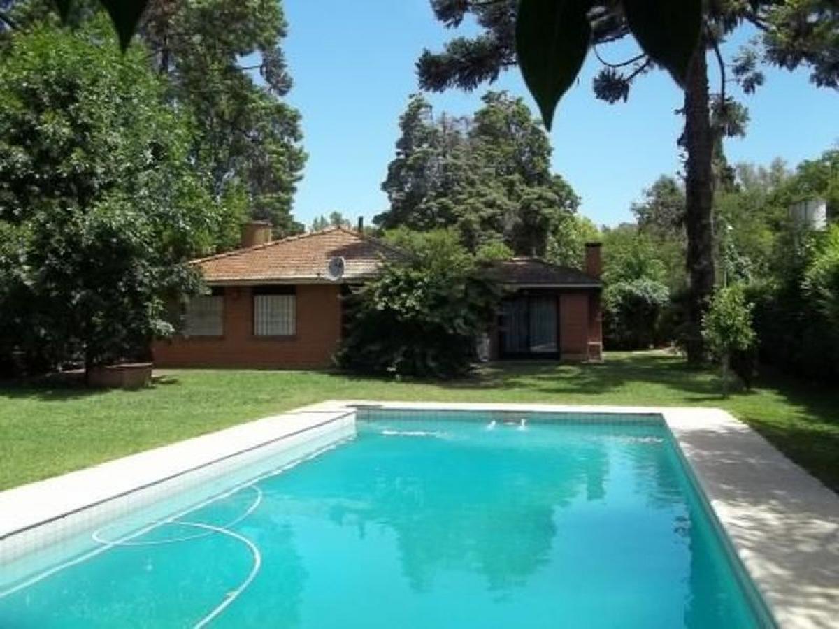 3 bedrooms House in Escobar, Argentina No. 53028