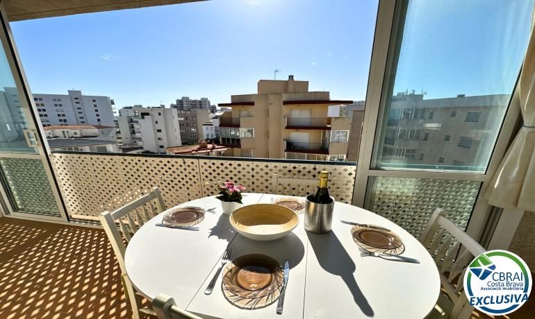2 bedrooms Apartment in Roses, Spain No. 213583