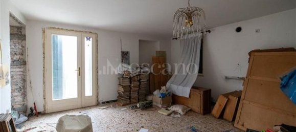 7 rooms House in Pordenone, Italy No. 19959 11