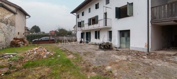 7 rooms House in Pordenone, Italy No. 19959 40