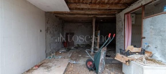 7 rooms House in Pordenone, Italy No. 19959 37