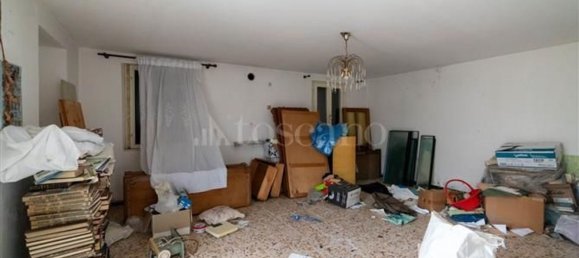 7 rooms House in Pordenone, Italy No. 19959 10