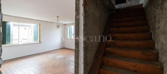 7 rooms House in Pordenone, Italy No. 19959 27