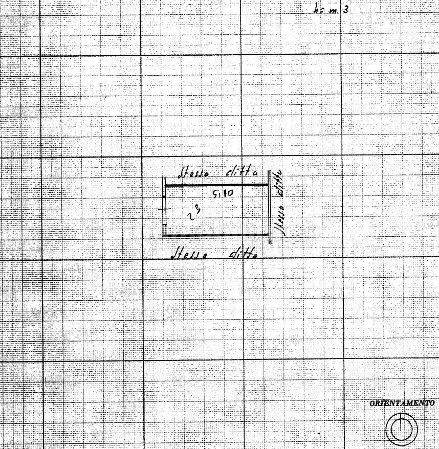 12m² Garage in Rome, Italy No. 65363