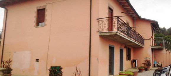 4 bedrooms House in Cortona, Italy No. 352772 10