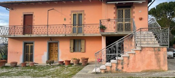 4 bedrooms House in Cortona, Italy No. 352772 13