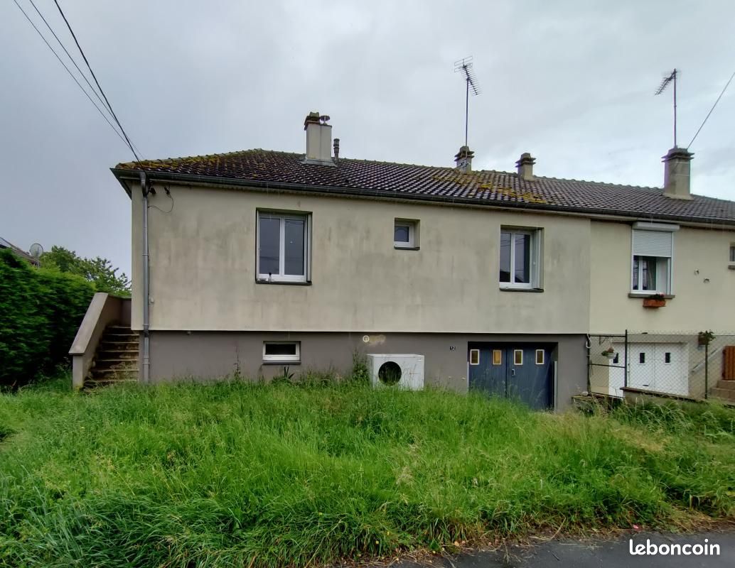 2 bedrooms House in Guiscard, France No. 259291