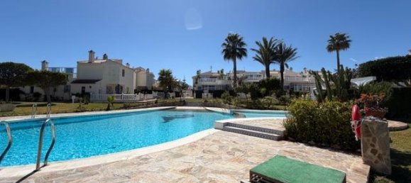 Bungalow T1 em Torrevieja, Spain N.º 369987 5