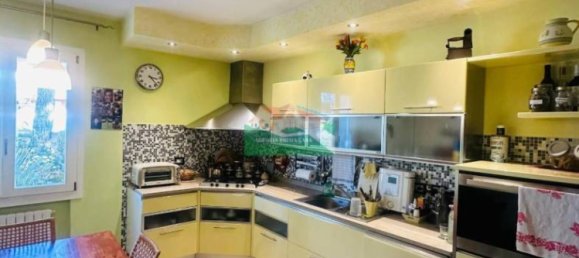 4 bedrooms Villa in Ravenna, Italy No. 319798 3