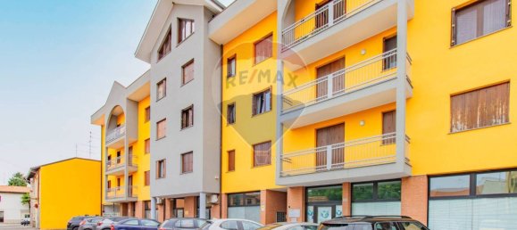 2 Schlafzimmer Wohnung in Marnate, Italy, Nr. 311990 20