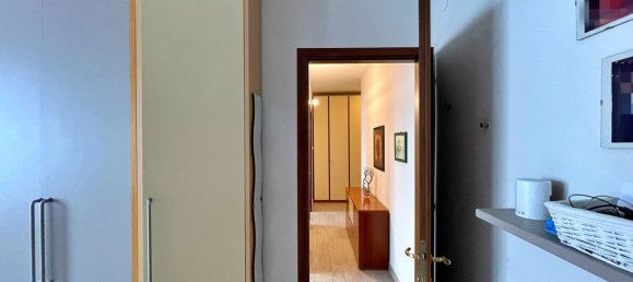 Квартира с 3 спальнями в Павия, Италия № 364826 28